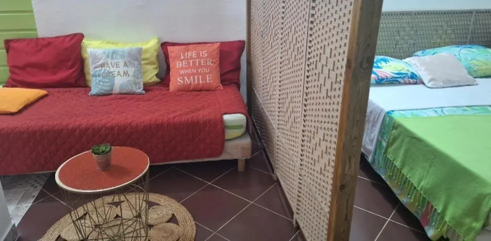 Escale Chez Joelle & Alain Bed & Breakfast Le Lamentin 0*,  Martinique